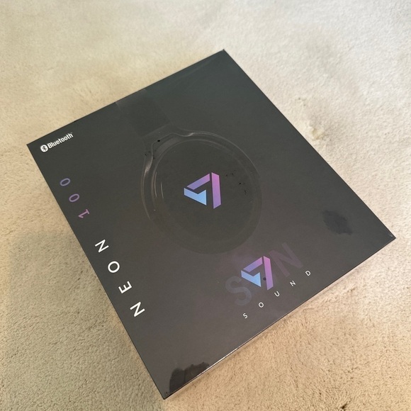 SVN Sound by Steve Aoki Color Changing Neon 100 Bluetooth Headphones NWT - Picture 1 of 4